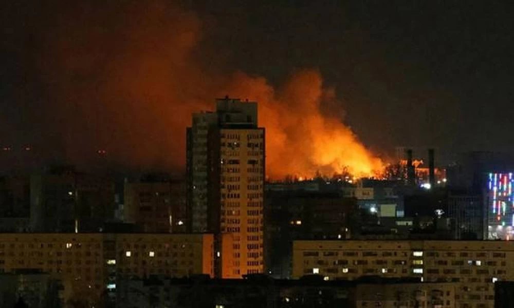 Ραγδαίες εξελίξεις στην Ουκρανία: Κατάπαυση πυρός από το πρωί της Τρίτης για να φύγουν οι άμαχοι